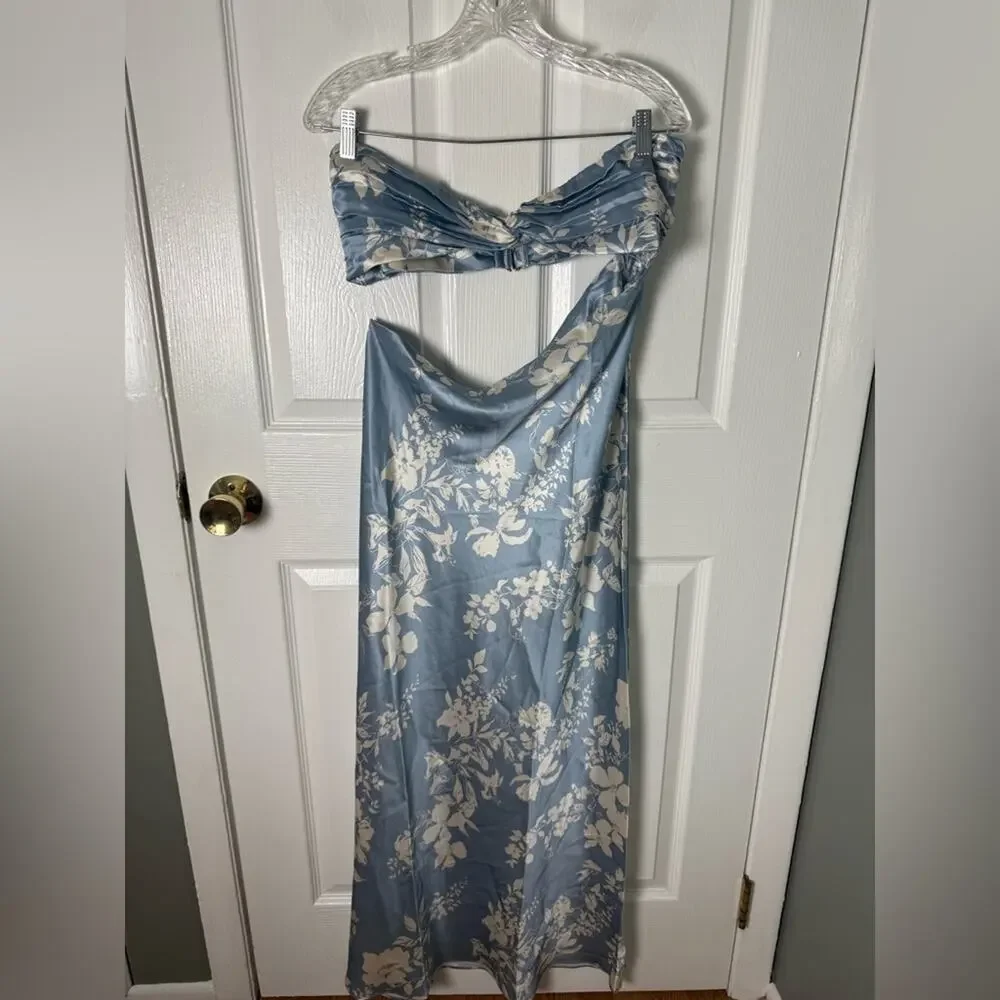 Reformation Vivi Silk Dress in Aliso Blue Floral 8 - Picture 2 of 9